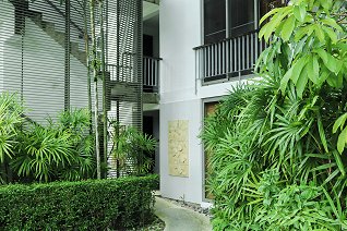 Entrance to the Casuarina Shores Apartments