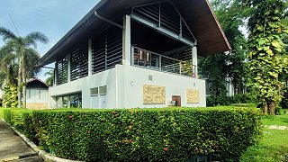 Fitness and bar building