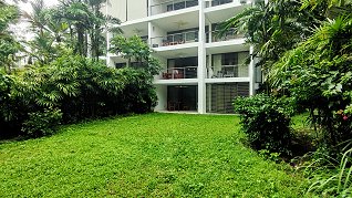 Private garder in first floor apartments
