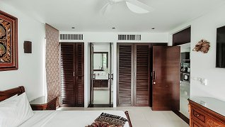 Mater bedroom