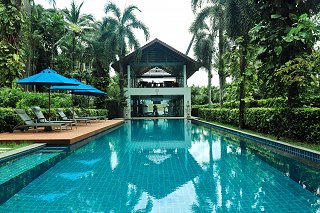 Casuarina Shores Sports Pool Terrace