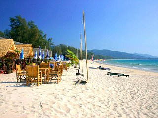 Cafes and Restaurants on Bang Tao Beach